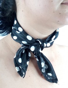Lenço Pescoço Retro Bolinha 2